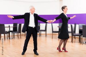 Vom Tanzen profitiert auch die Herzgesundheit enorm. 